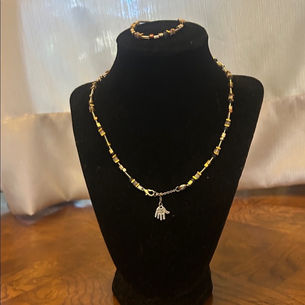 Elegant Gold and Black Beaded Necklace Set
